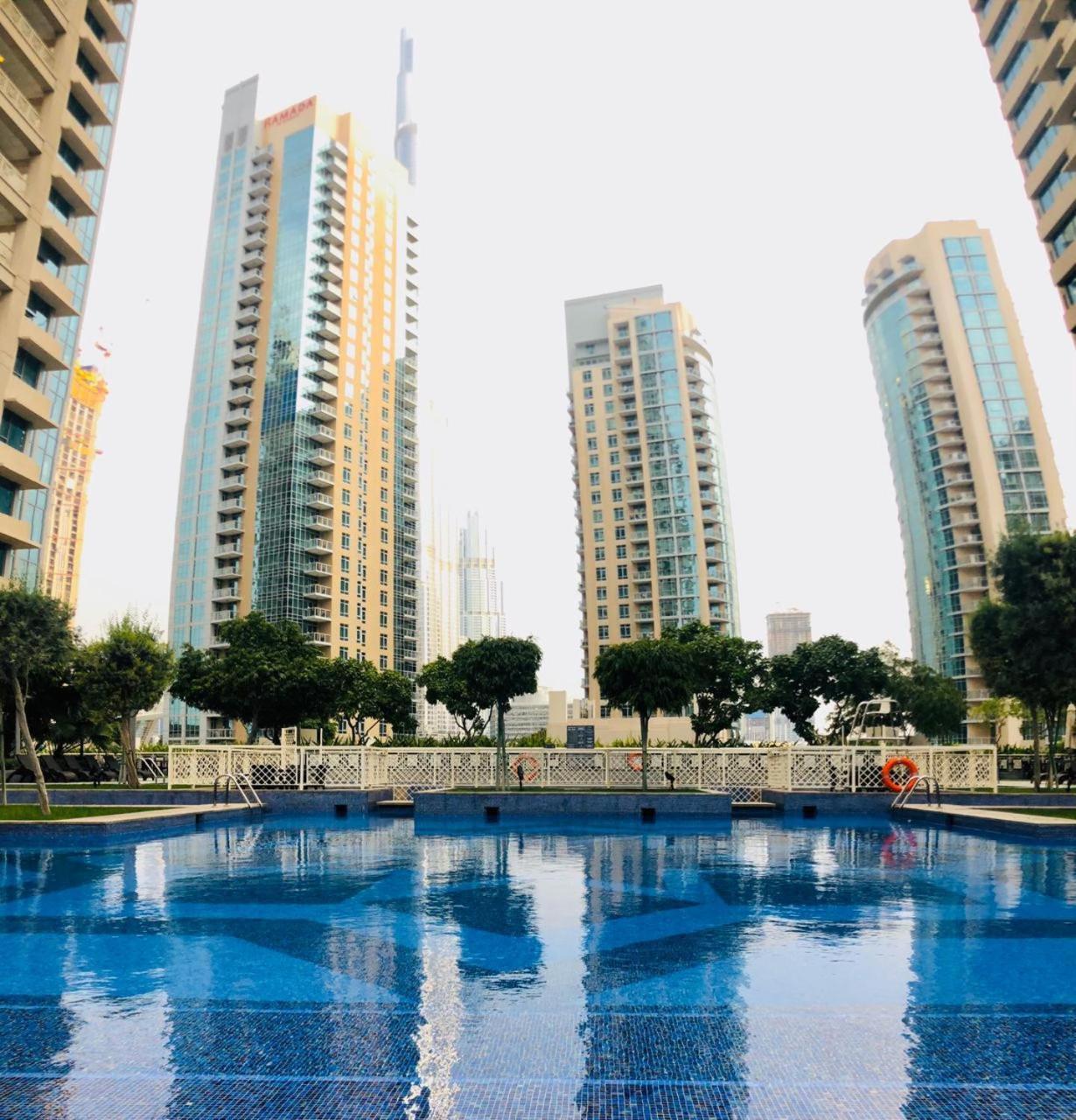 Luxury 2Br Downtown Apt With Burj Khalifa Views 迪拜 外观 照片