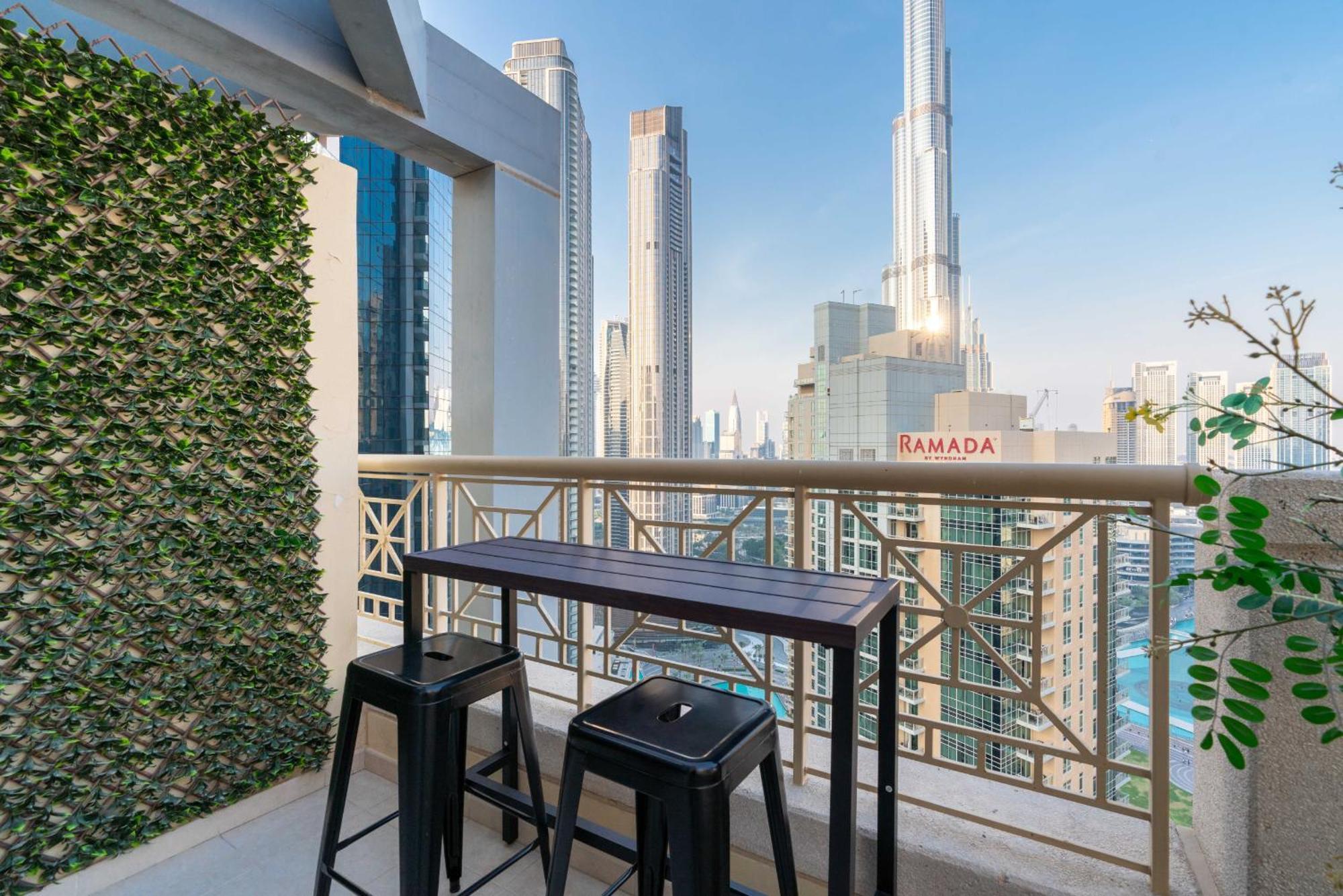 Luxury 2Br Downtown Apt With Burj Khalifa Views 迪拜 外观 照片